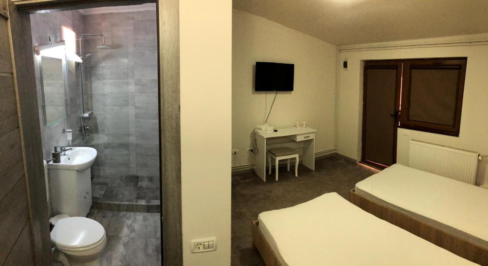 Hotel Cosmin Арад Екстер'єр фото