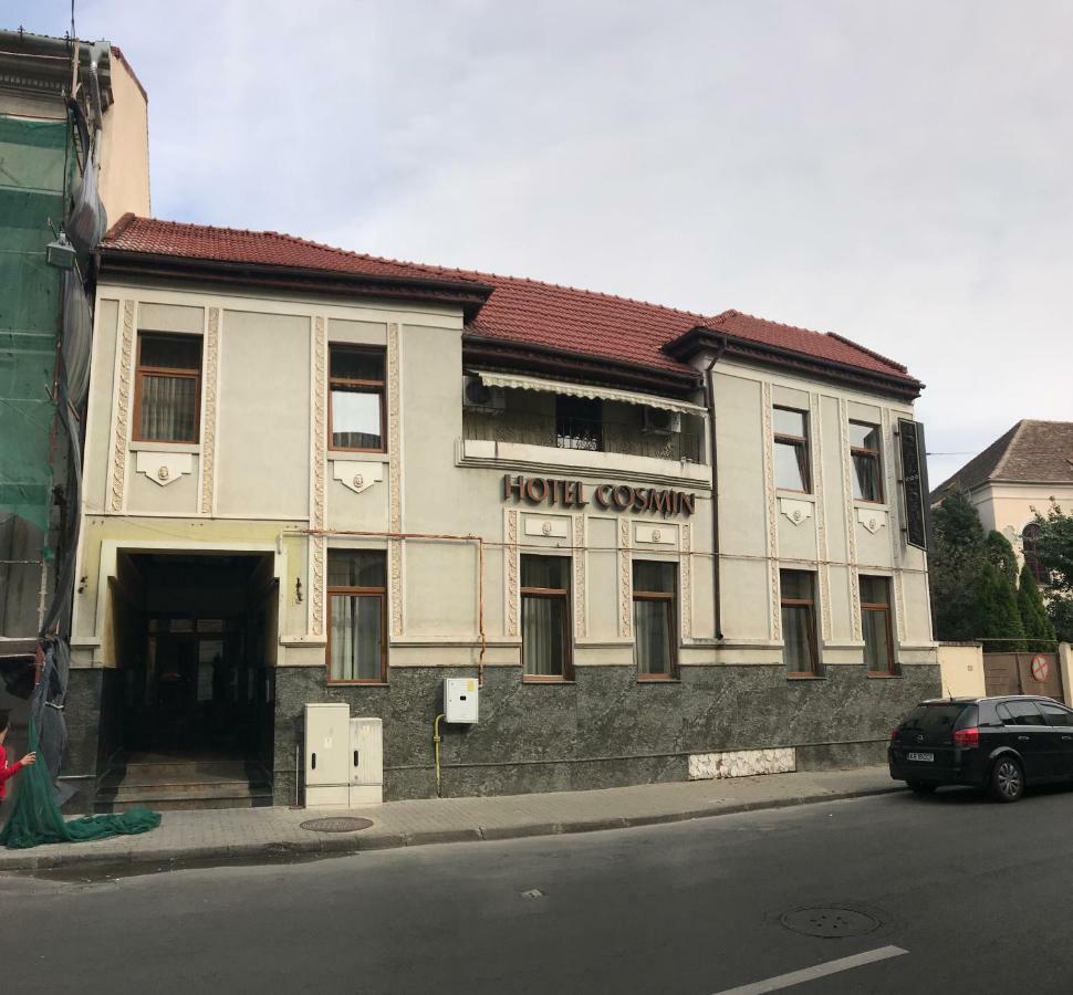 Hotel Cosmin Арад Екстер'єр фото